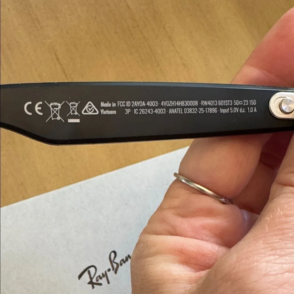 Ray-Ban Meta Headliner (Gen 2) Sunglasses with Leather Case & cloth